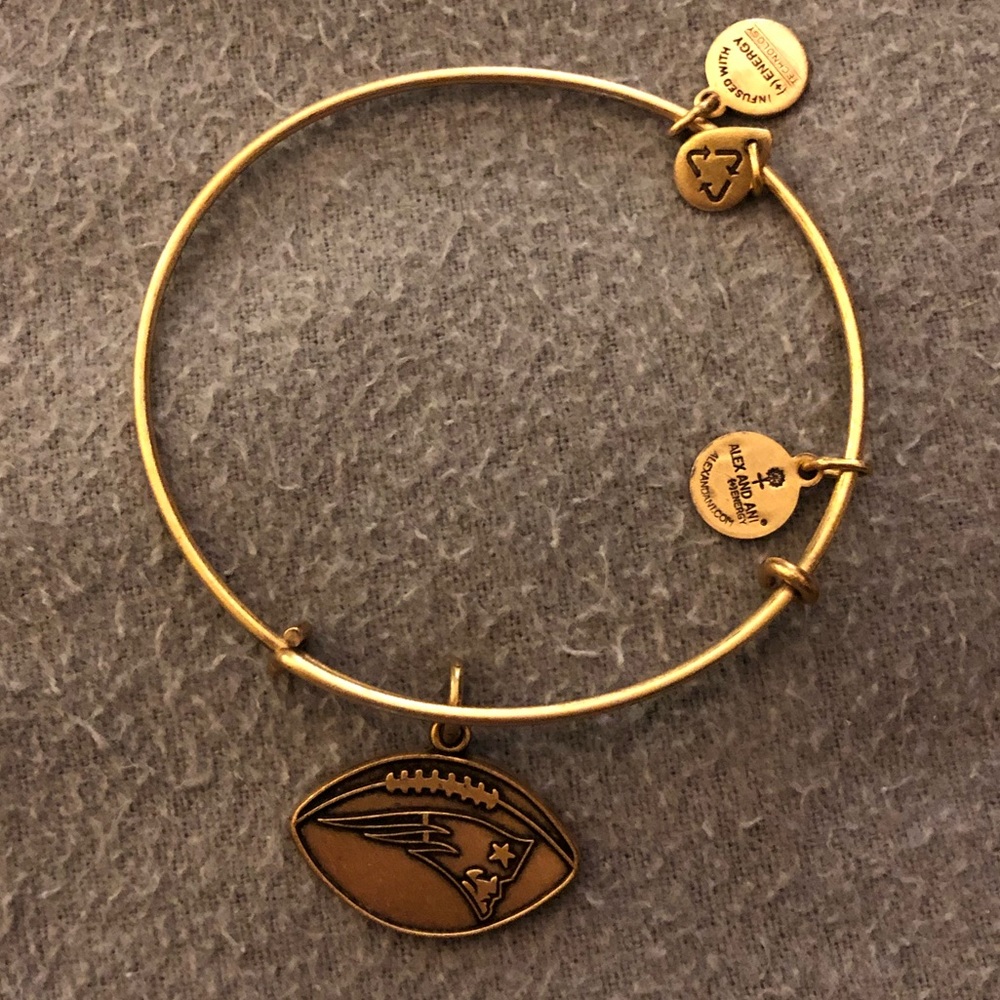 ‘New England Patriots’ Alex and Ani bracelet